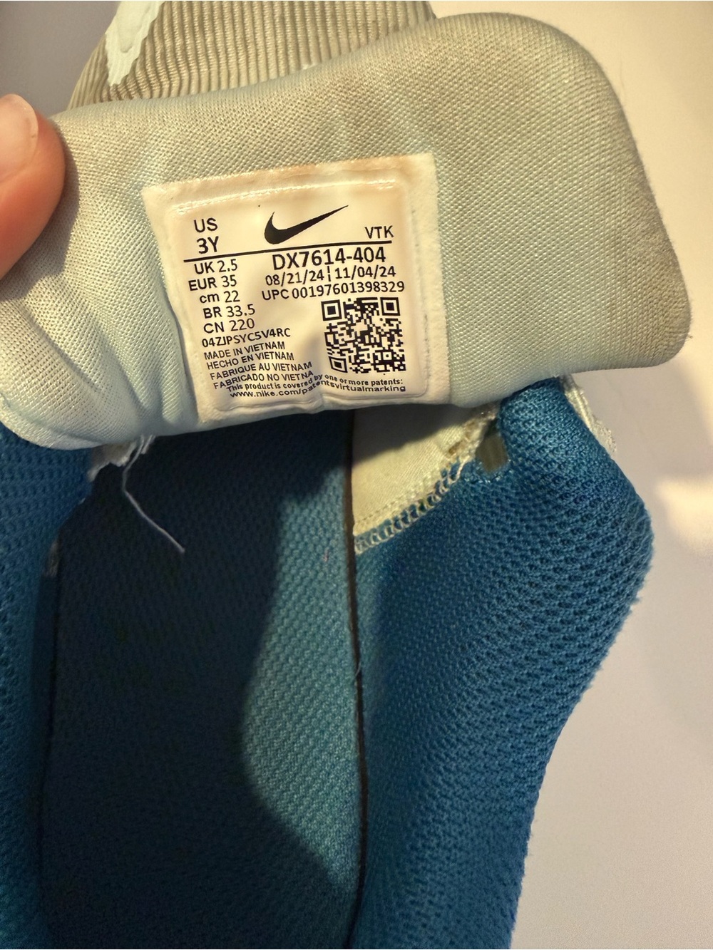 Nike Kids Teal Sneakers - Picture 5 of 5